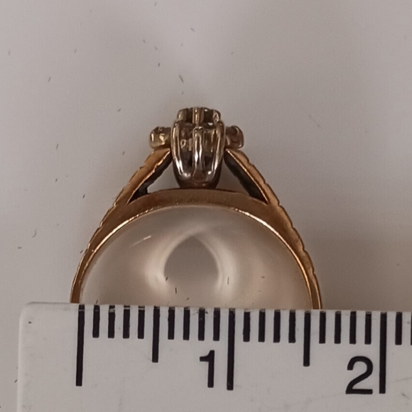 Gold Wedding ring set for his & her's - Picture 6 of 16